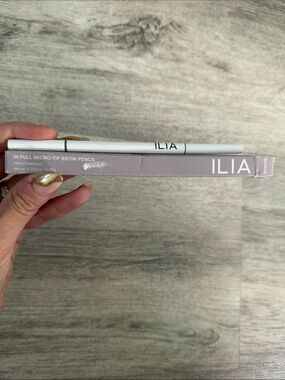 ILIA In Full Micro‑Tip Brow Pencil — Blonde